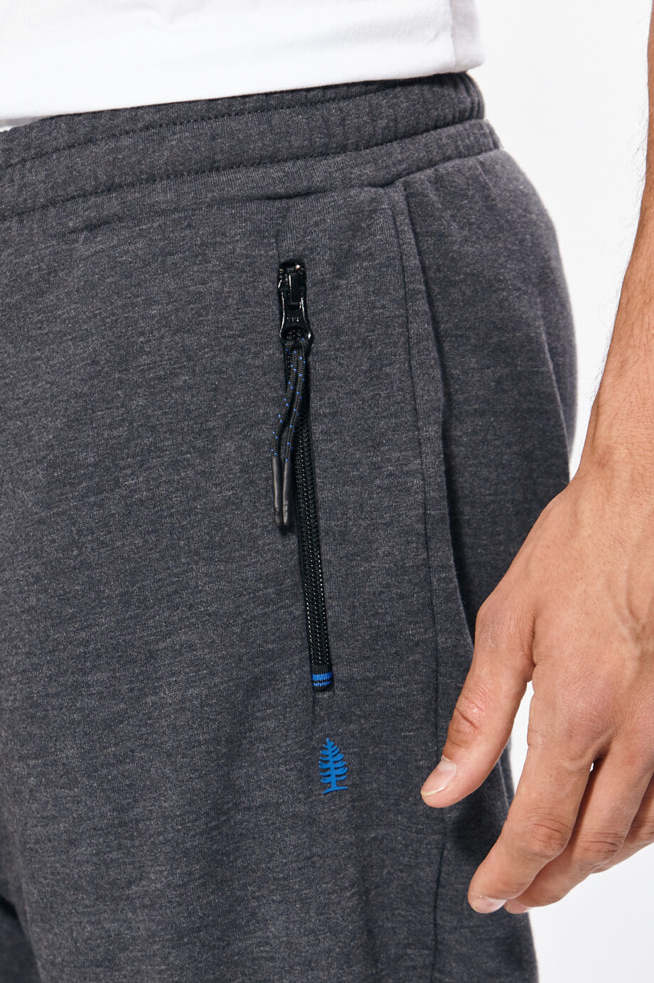 Pantalón jogging con vivos
