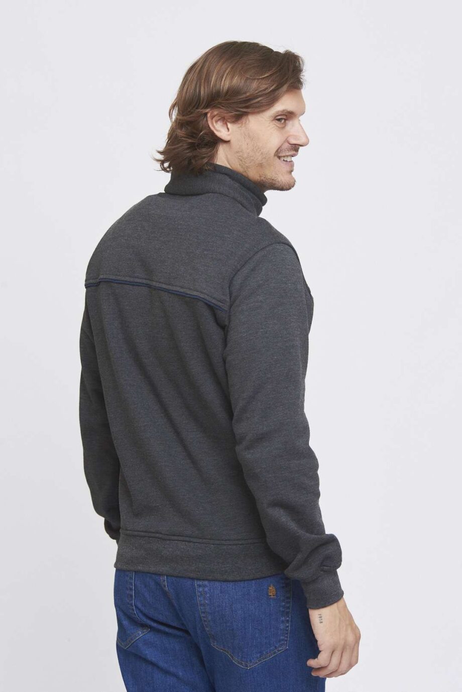 Campera con vivos de frisa