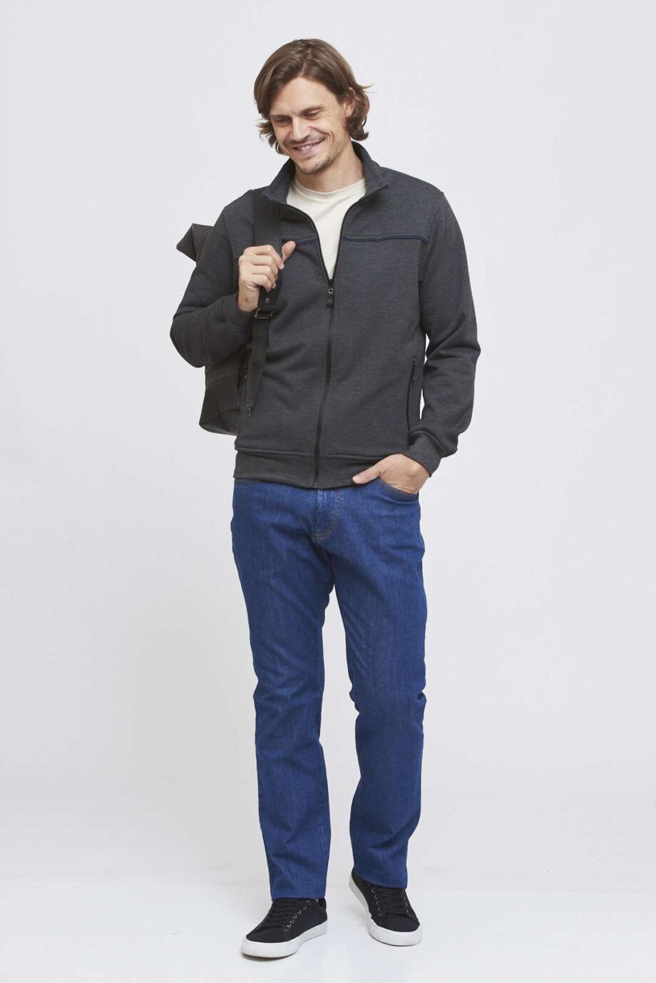 Campera con vivos de frisa