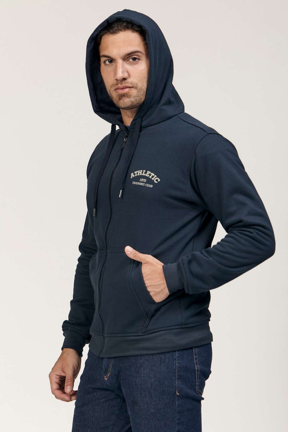 Campera canguro con estampa de frisa