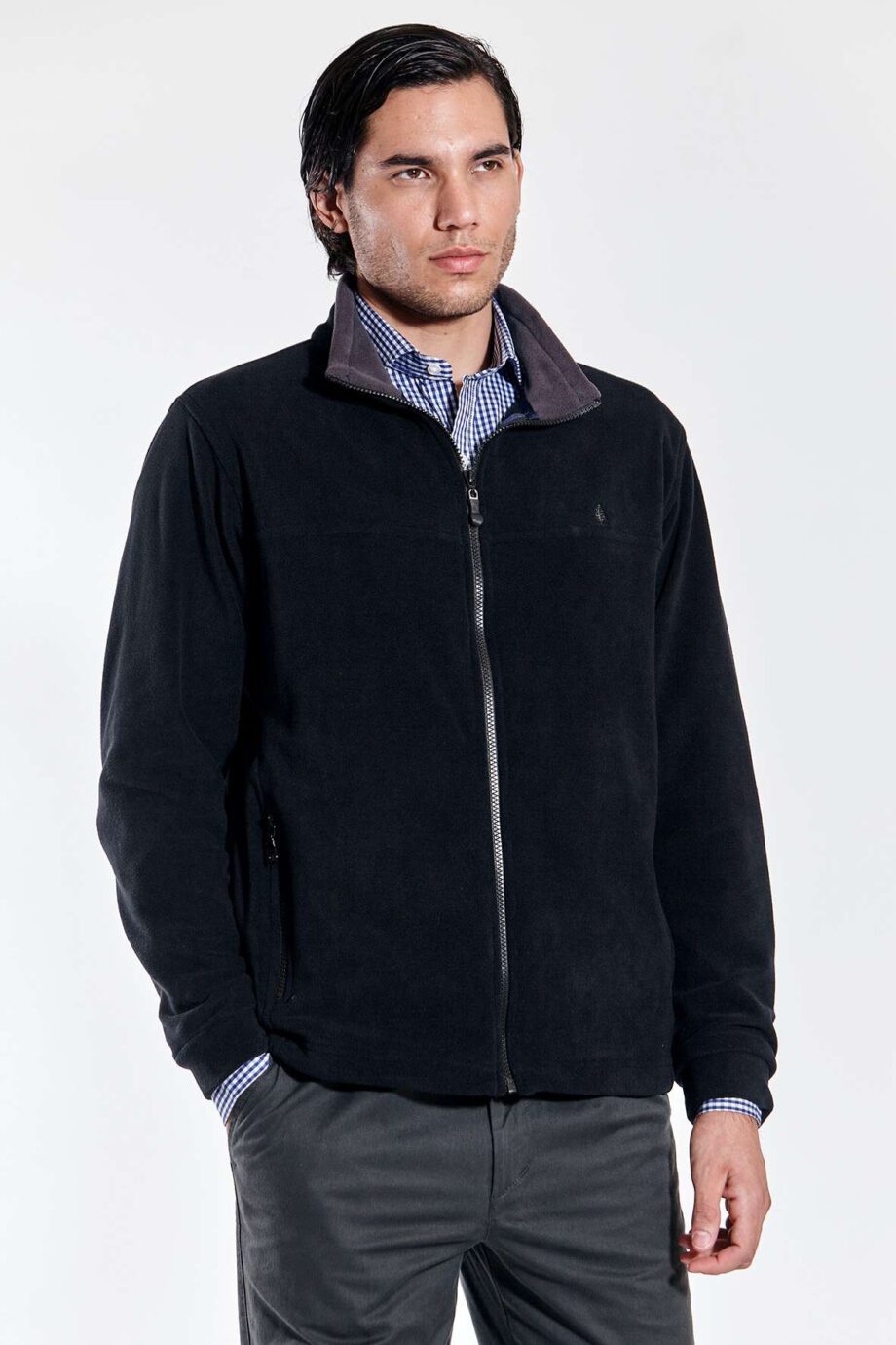 Campera polar con recortes