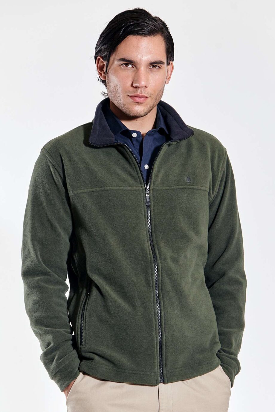 Campera polar con recortes