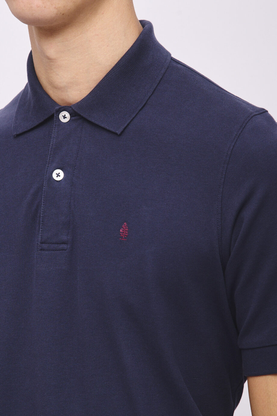 Polo lisa de piqué pima peruano