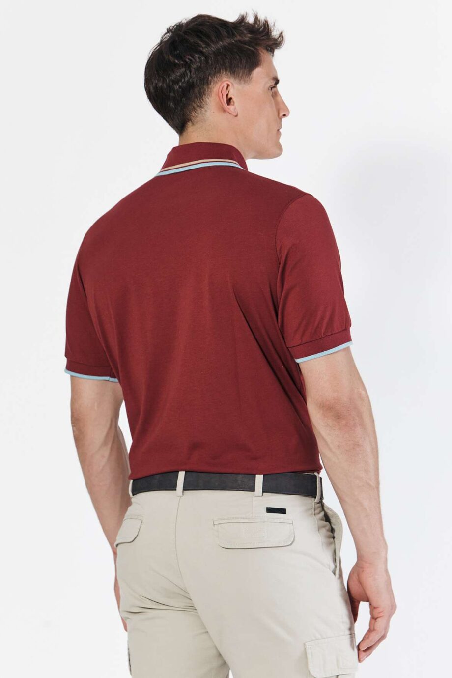 Polo mangas cortas cuello puños vivos