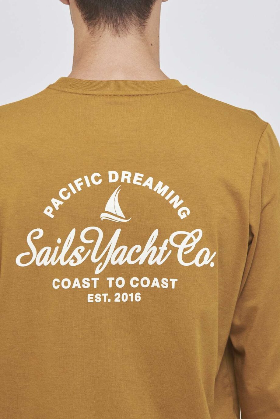 Remera mangas largas SAILS YATCH CO