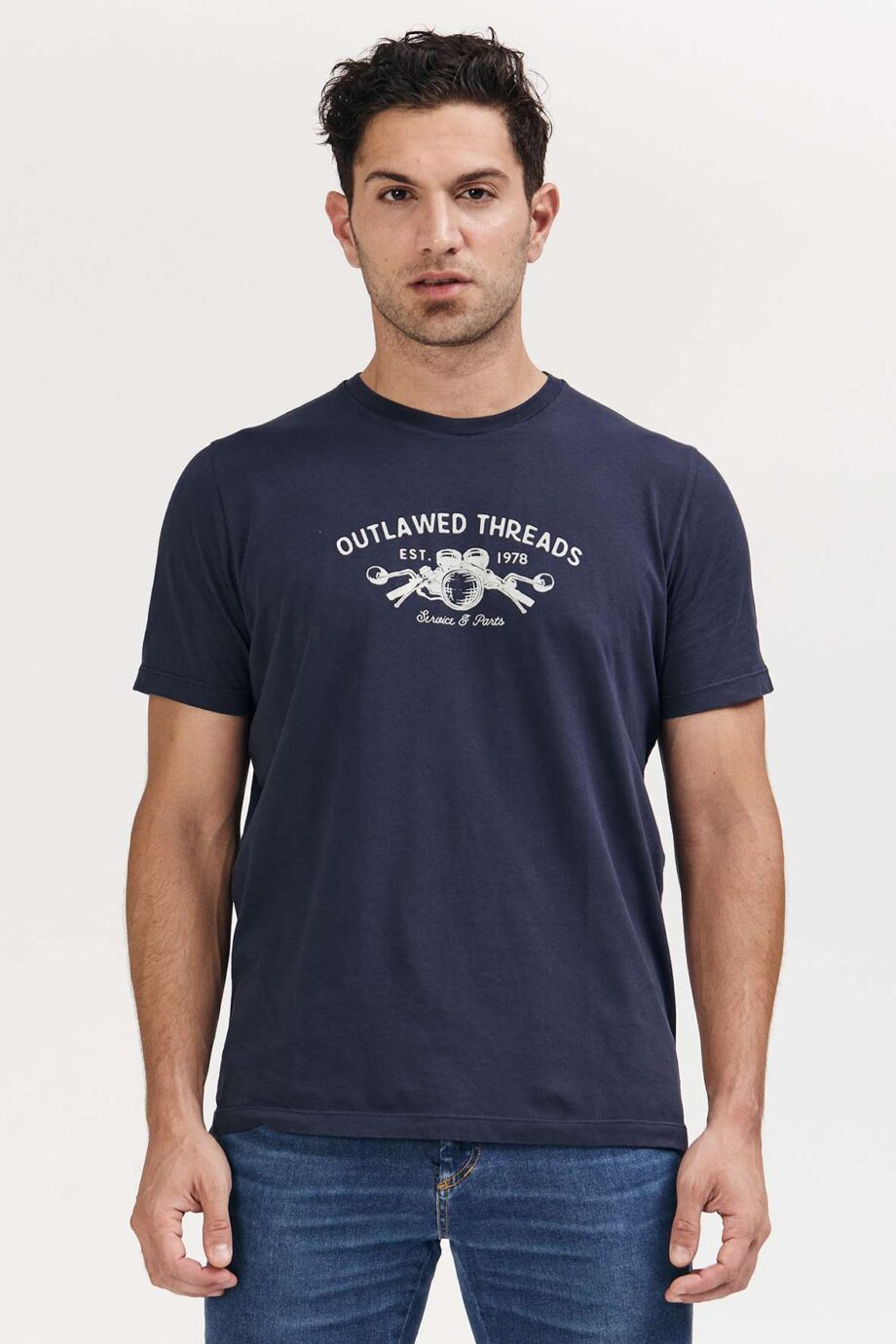 Remera de jersey outlawed threads