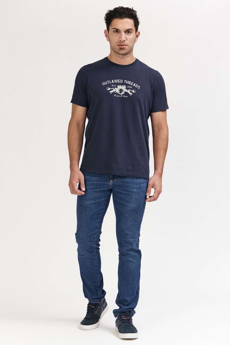 Remera de jersey outlawed threads