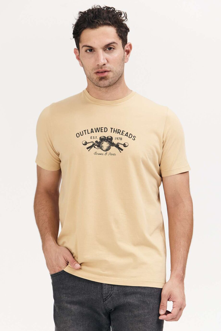 Remera de jersey outlawed threads
