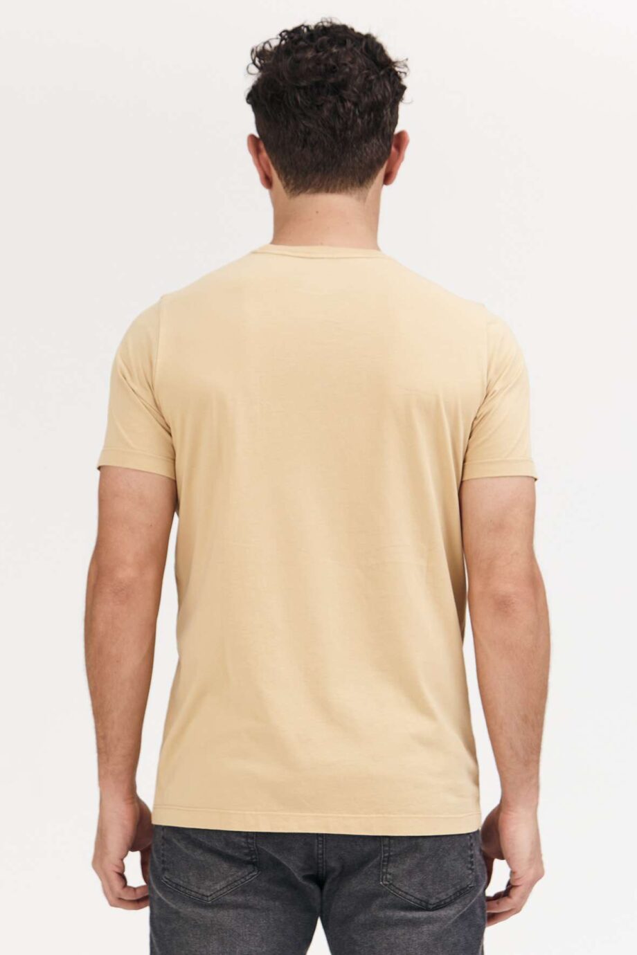 Remera de jersey outlawed threads