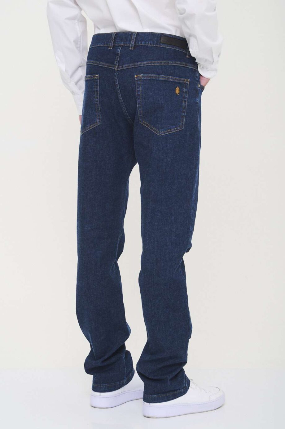 Jean regular fit desaprestado