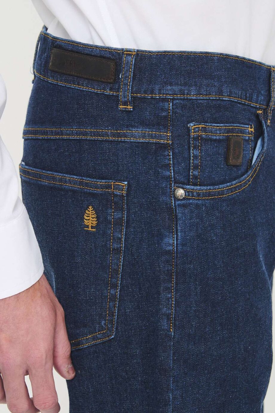 Jean regular fit desaprestado
