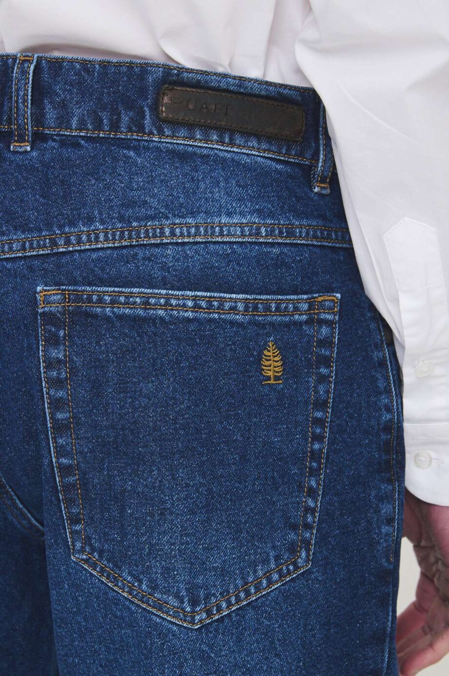 Jean regular fit desaprestado