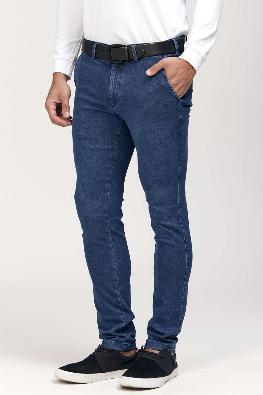 Jean sin pinzas azul gastado suave