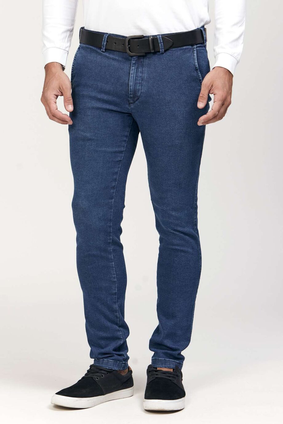 Jean sin pinzas azul gastado suave